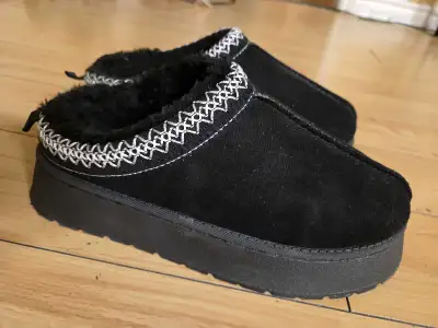 size 42 platform uggs booties , View more