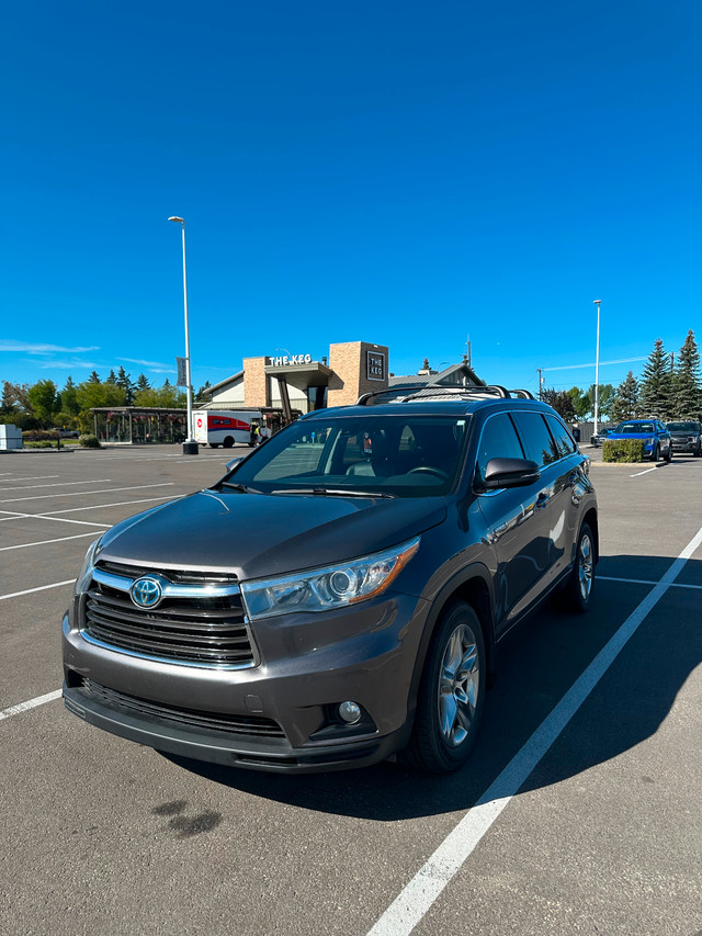 2015 Toyota Highlander Hybrid Limited in Cars & Trucks in Edmonton - Image 2
