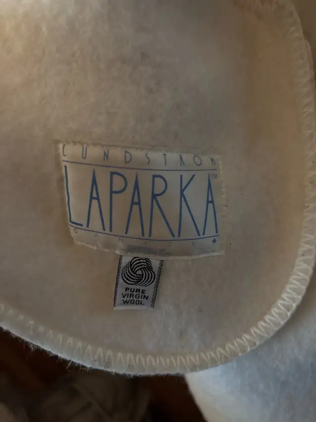 Lundstrom Laparka Wool Coat in Women's - Tops & Outerwear in Cape Breton - Image 3