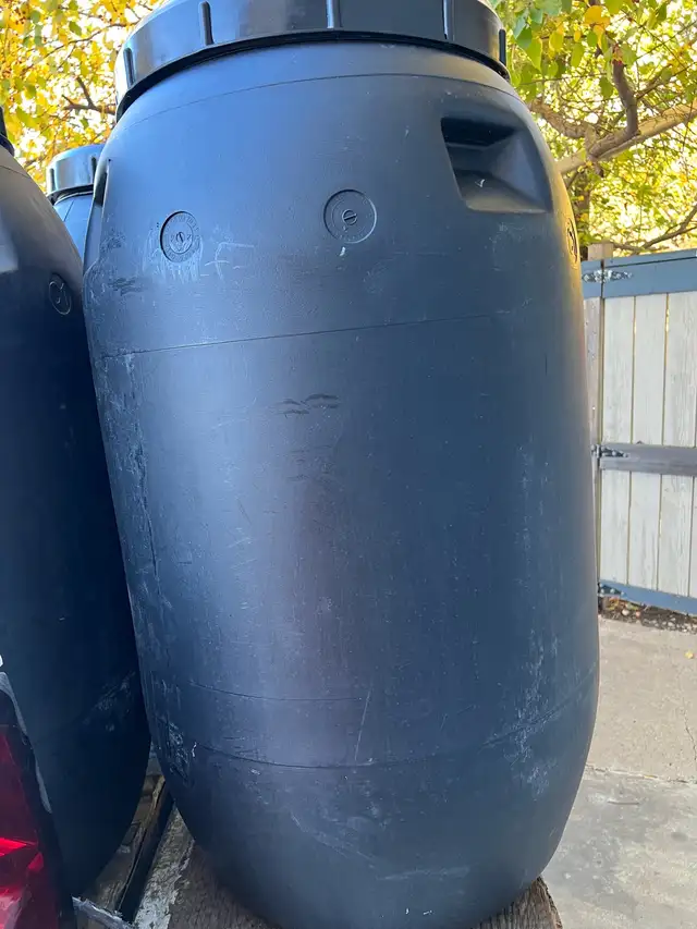35 X Removable Lid, Food Grade, Jumbo, Plastic Barrels. $50 Each in Power Tools in Edmonton - Image 3