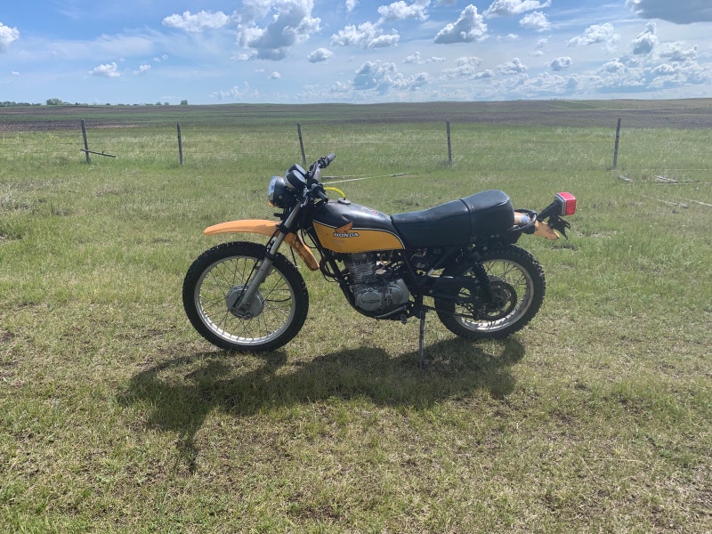 Classic dualpurpose motorcycle — the legenday XL250 Street, Cruisers