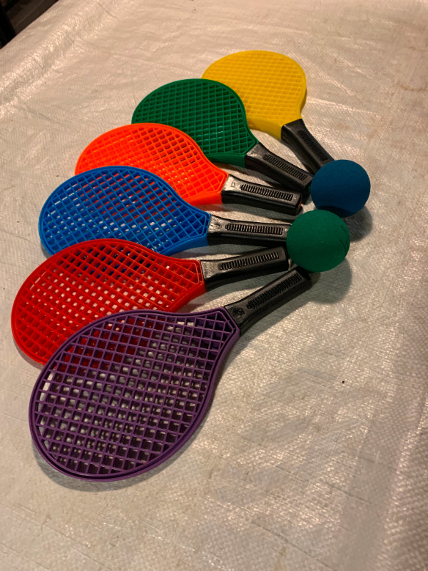 Jeu tennis raquettes plastiques dans Jouets et jeux  à Ville de Montréal