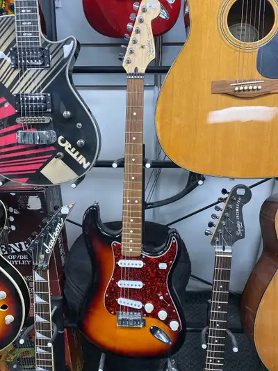 Fender Stratocaster MIM , View more