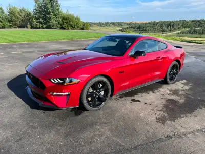2022 Ford Mustang GT Active Exhaust Manual Transmission Leather Seats Only 6,055 kms As you can see...