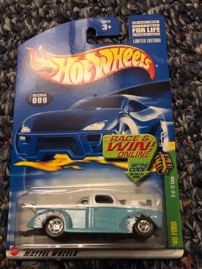 Hotwheels ‘40 ford super treasure hunt