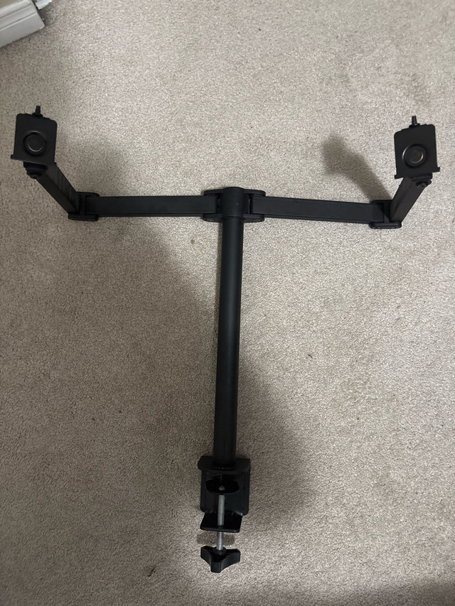 VIVO Full Motion Adjustable Dual Monitor Desk Mount  in Monitors in Barrie
