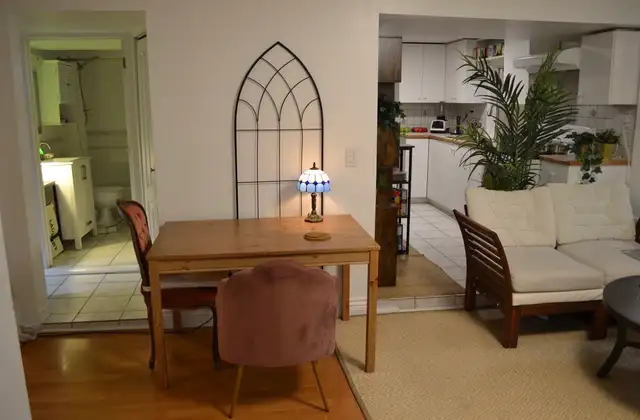 2b 1 bath Garden level suite in Canyon Heights in North Van in Long Term Rentals in North Shore - Image 9