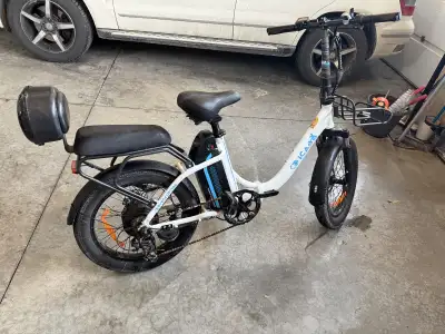 Self-use iCaddy Foldable Electric Bike - Great Condition!, View more