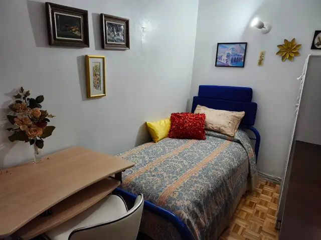 Chambre privée à Montréal tout inclus, fille étudiante ou femme