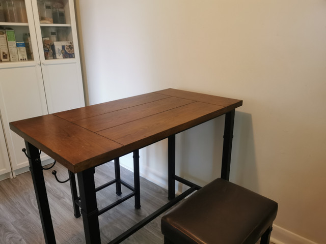 3 Piece Pub or Bar Table Set with 2 bar stools in Dining Tables & Sets in City of Toronto