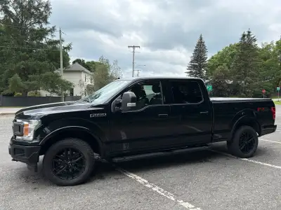 Ford F150 FX4 2018, noir, démarreur a distance, 4x4, sièges chauffants, goupe électrique, full equip...