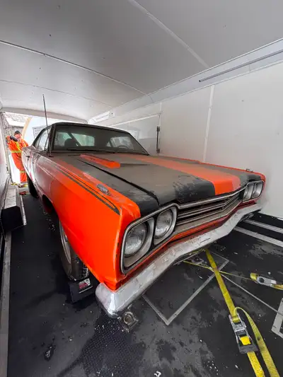 Hi I have an enclosed heated trailer and an open trailer with map tracking , I provide safe efficien...