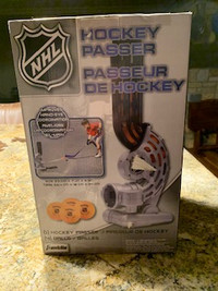 NHL Hockey Passer (brand new)