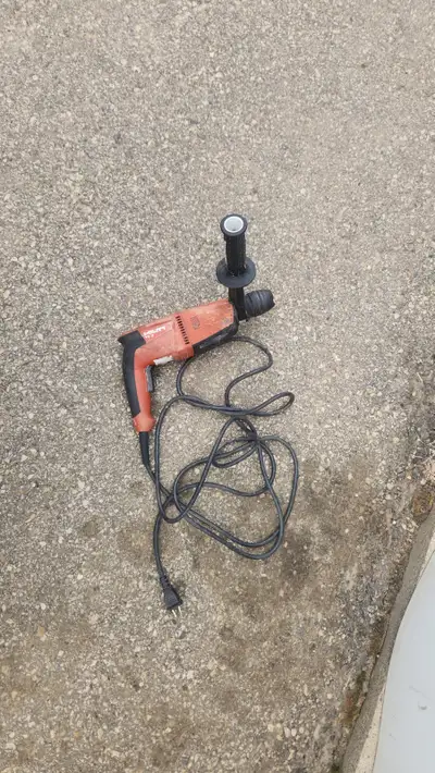 hilti te 2 hammer drill 115 volt will drill or hammer drill 125$, View more
