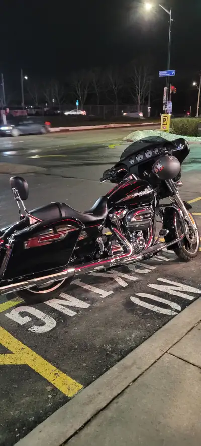 2020 Harley Davidson Street glide