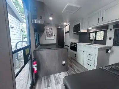 Roulotte de voyage, vr, Highland Ridge OPEN RANGE 26BH 2022 particulier donc 1 taxe. Achetée neuve e...