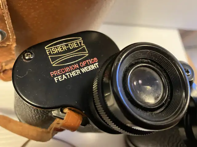 Fischer Binoculars 10x50 Coated Lens  with leather Case ox in Cameras & Camcorders in Markham / York Region - Image 4
