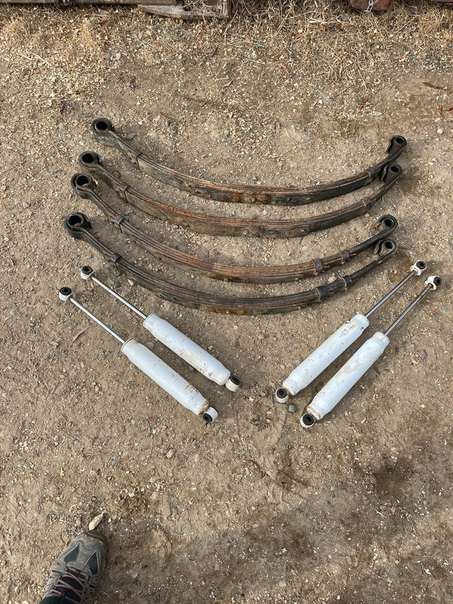 Like new 4 inch suspension lift kit 1976-86 Jeep CJ’s  in Other in Prince Albert