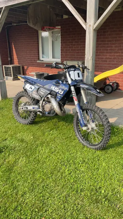 This is my 2023 tc 125 has 115hrs just had new oem top end put in it have old one it could of stayed...