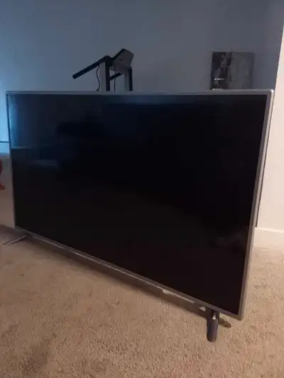 Only used a handful of times 120hz so it's perfect for living room gaming. I have lost the power cab...