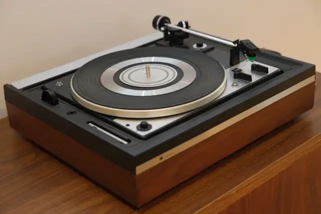 Dual 1225 Turntable with New Cartridge in Stereo Systems & Home Theatre in Windsor Region - Image 5