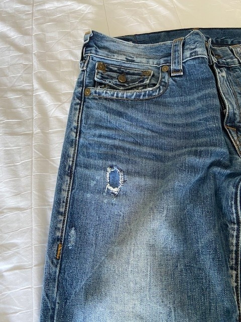 True Religion Mens Denim GENO Blue Jeans Relaxed Slim W33 in Men's in Markham / York Region - Image 3