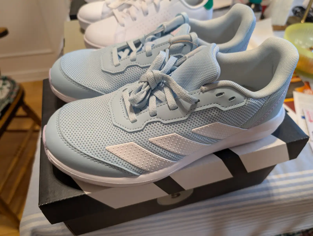 adidas, FAITO K, Girls size 5, BNIB..$20.00