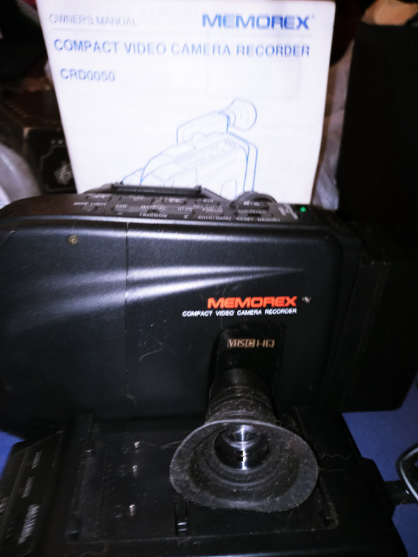 MEMOREX COMPACT VIDEO RECORDER in General Electronics in Sarnia - Image 2