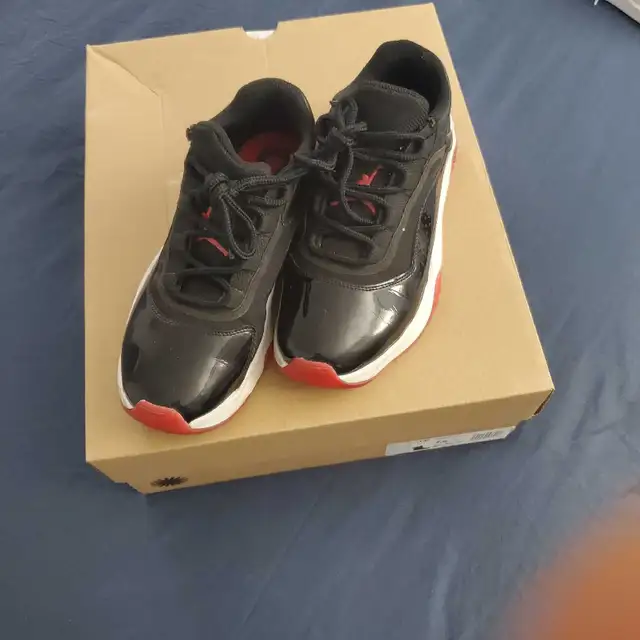 Nike Jordans in Kids & Youth in Longueuil / South Shore - Image 2
