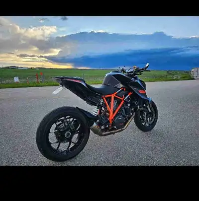 Extremely well cared for 2016 KTM 1290 Super Duke R with quality upgrades and meticulous maintenance...