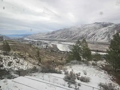 2 bedroom basement suite in bachelor heights......laundry....safe ...secure