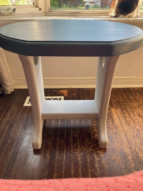Wood side table or plant table in Other Tables in Trenton - Image 2