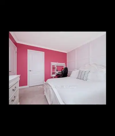 Room for Rent – Available from May 1st, 2026 – Brampton Spacious and clean room available for rent i...