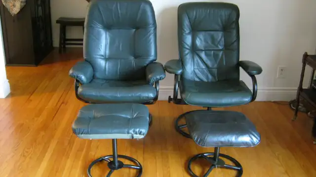 Two Leather Recliner-chairs with Ottoman. Dark green in Chairs & Recliners in Kingston - Image 2