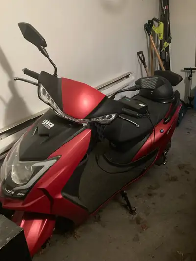 Gio-predator. 1499KM Acheté:2018-06-12 Mis à neuf en 2024 Montréal