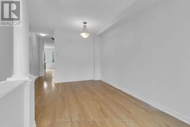 Private Small BR in 4 BR Town..M'sauga/Steeles.Immediately Avail63860084043521121