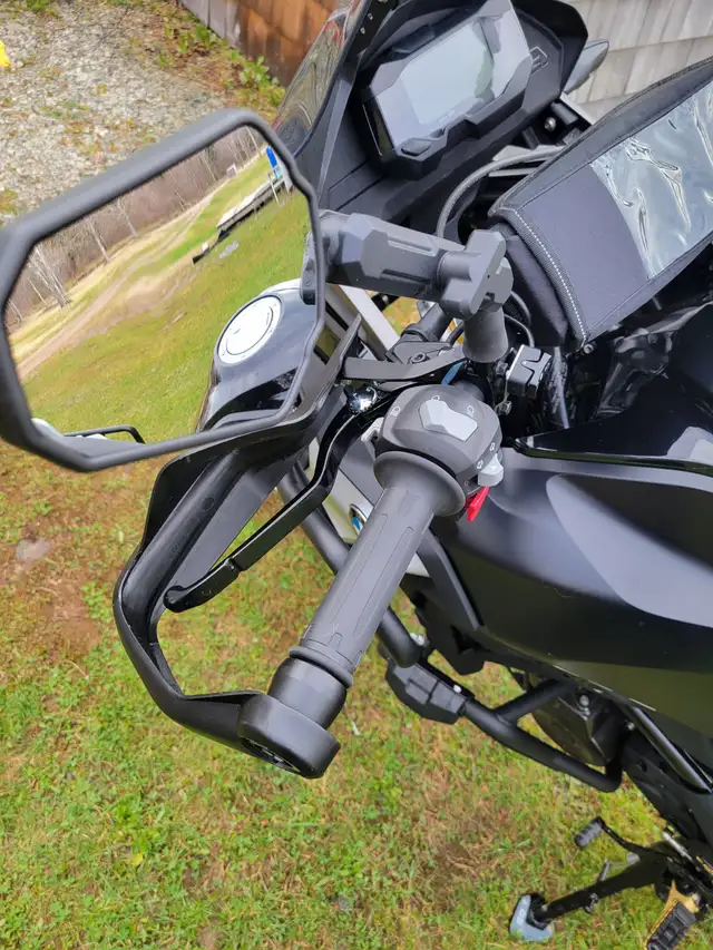 2024 BMW 310GS new in Sport Touring in Cape Breton - Image 6