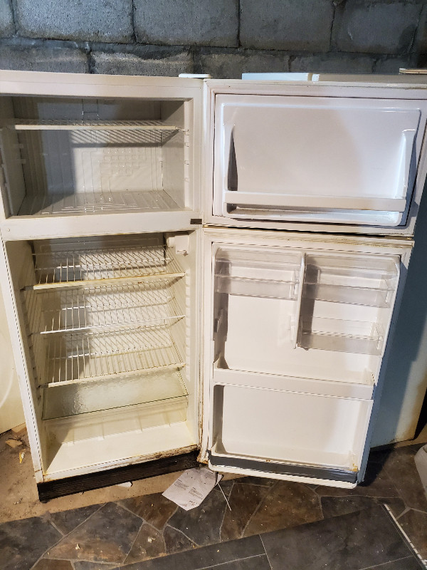 3 Fridges and a Microwave in Refrigerators in Saskatoon - Image 4