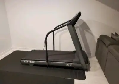 Commercial grade treadmill Brand: TRUE $350 It’s one piece and does not fold up. Manual, oil, heart...