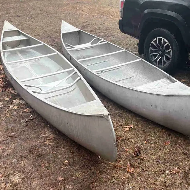 Aluminum Canoe in Canoes, Kayaks & Paddles in Laurentides - Image 2
