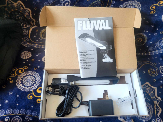 Fluval mini compact light for aquarium in General Electronics in City of Halifax - Image 3
