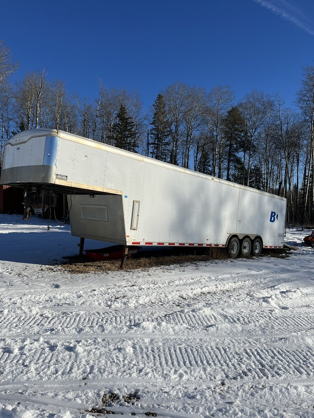 2008 38’ enclosed gooseneck. Cargo & Utility Trailers Edmonton Kijiji