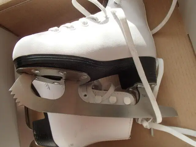 Hespeler Y9 white figure ice skates for girls63234526405121121