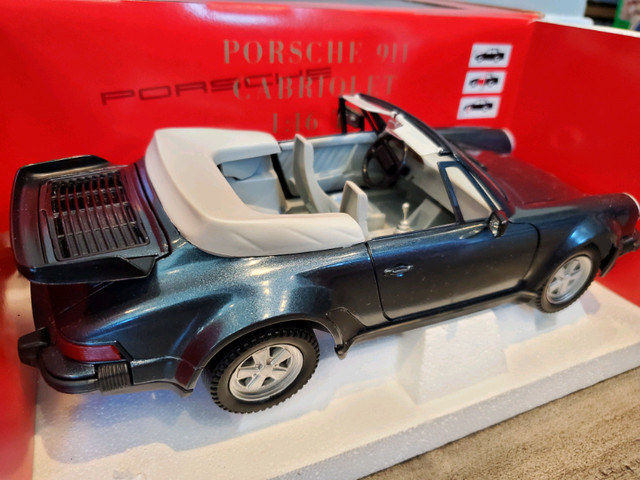 1:16 Diecast Tonka Polistil Porsche 911 930 Turbo Cabrio Blue 1 in Arts & Collectibles in Kawartha Lakes - Image 4