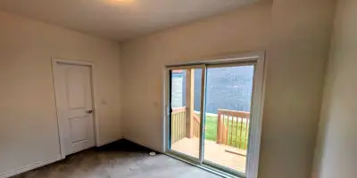 Room for Rent - Hwy 27 &  Rutherford, Vaughan