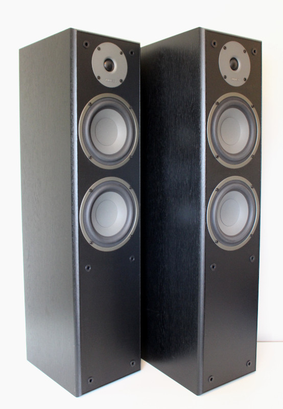 Advent AS2 Stereo Speakers, Mint Condition, Excellent Sound in Speakers in Regina