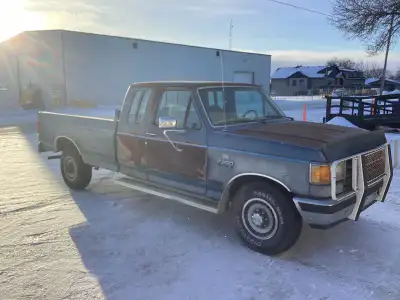 1989 Ford F250 purchased from original owner farm find, Sask plateable. Very little rust, no dents t...