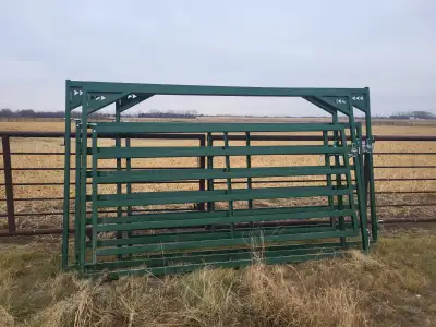 Dent and Ding Sale - These products are all new but have slight damage. Blow out pricing 3 x 12FT Ar...