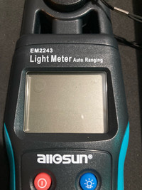  Digital light metre