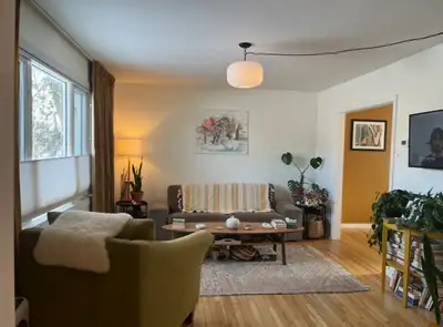 3 bedroom 1 bath duplex will be available for rent as of April 1st. It has a large south facing back...